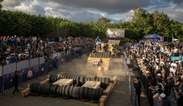 Red Bull Moto Urbano llega a Bogotá con el primer evento de 'hard enduro' en la calle 85